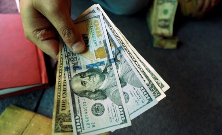 El dolar baja otros 85 cts. en RD; se cotizaba este jueves a 59.45