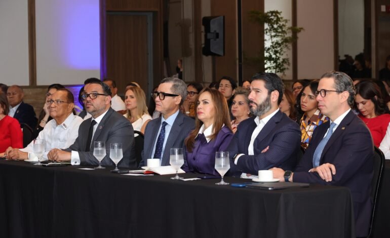 Empresarios ven RD urge de «mejora educativa sustancial»