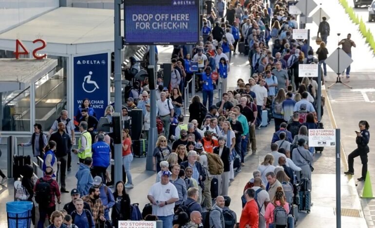 EU: Agentes de inmigración se despliegan en 14 aeropuertos