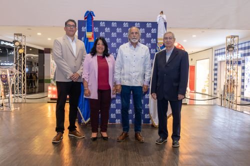 Exposición CREARE convierte frases dominicanas en arte