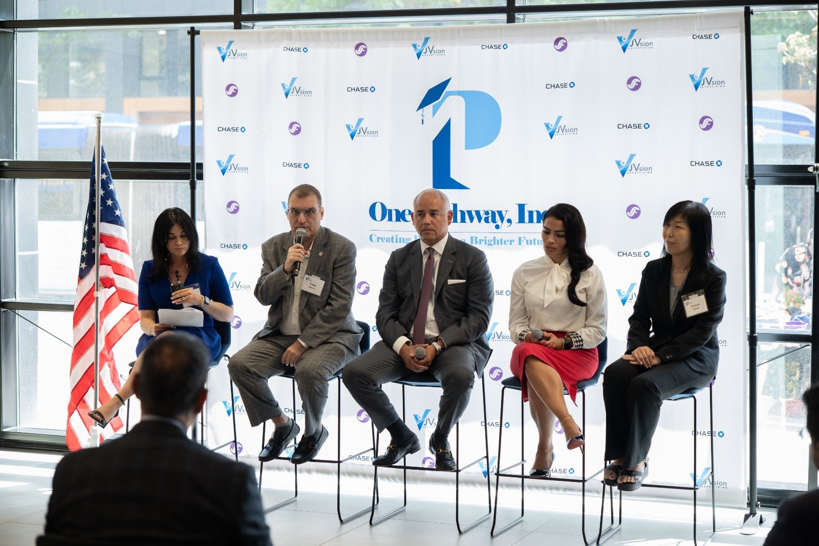 Fundación de EEUU One Pathway impulsará oportunidades educativas en Santiago