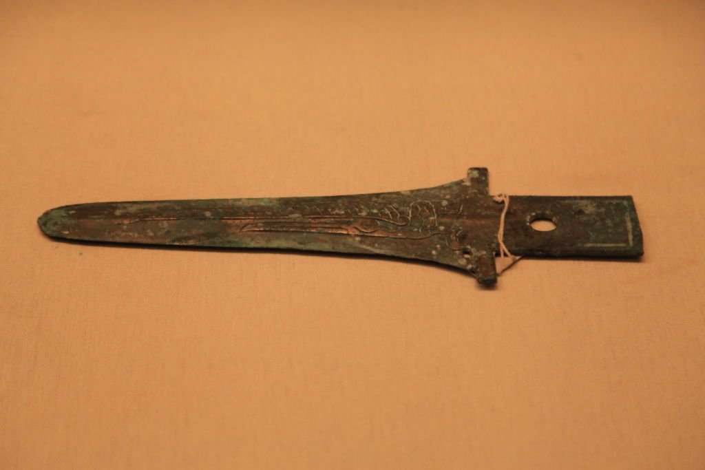 Hace 3,000 años, artesanos chinos fabricaron un hacha con metal extraterrestre; así fue como arqueólogos la hallaron