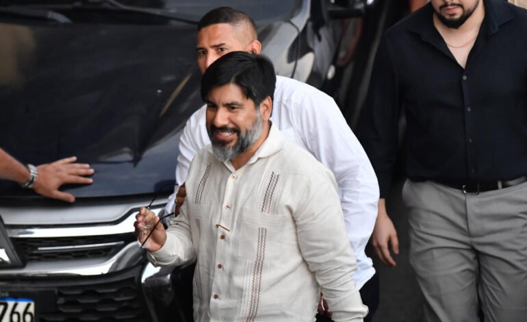 Honduras remueve al fiscal general en medio de tensiones tras cambio de poder