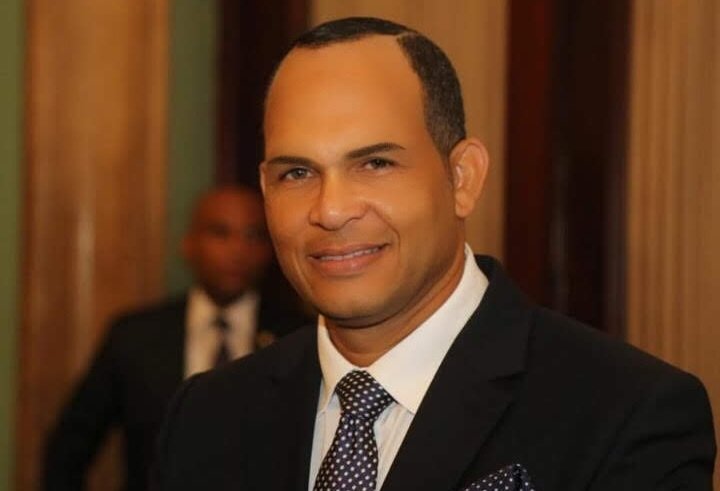 Luis Bautista denuncia “maniobra atroz” del Gobierno en precios de combustibles y exige rebaja inmediata de impuestos