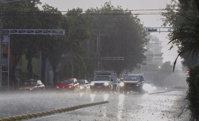 Indomet anuncia lluvias para hoy a causa de una vaguada