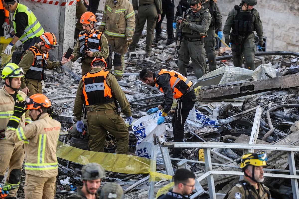 ISRAEL: El impacto de un misil iraní deja al menos 9 muertos