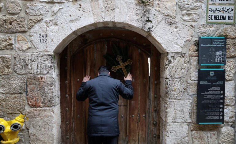 Israel impide celebración del Domingo de Ramos en el Santo Sepulcro