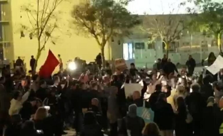 Israel: mientras unos protestan contra la guerra en Irán otros dan apoyo masivo a Netanyahu