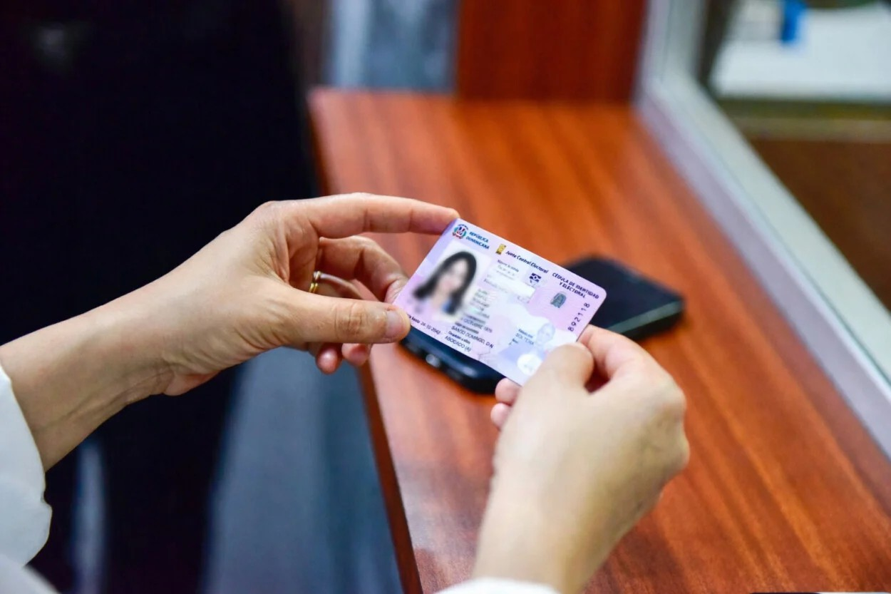 JCE iniciará en mayo renovación de cédula en el exterior