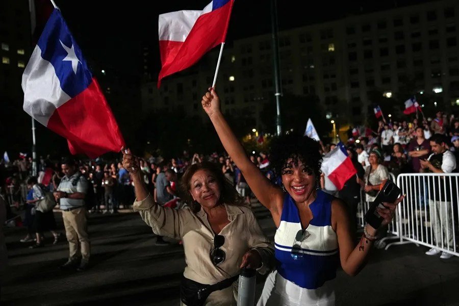 Kast dice en su primer discurso que Chile está "en peores condiciones de lo que pensaba"