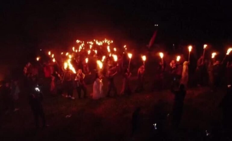 Kurdos celebran un Nowruz empañado por la guerra en Irán