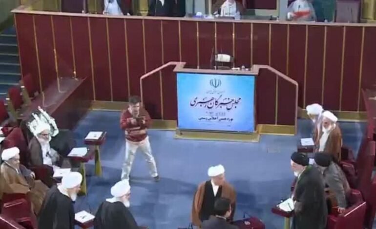 La Asamblea de Expertos: el órgano que decide el futuro del líder supremo de Irán