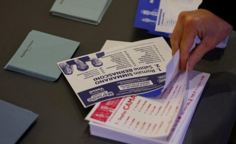 La extrema derecha gana en Niza; la izquierda se impone en Marsella y París, según estimaciones en Francia