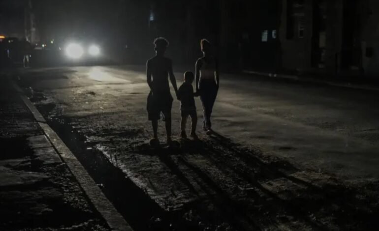 La isla de Cuba sufre un apagón total del sistema eléctrico