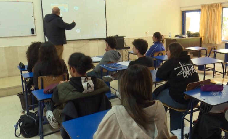Líbano, escuelas bajo las bombas: ‘En clase todos tenemos miedo’