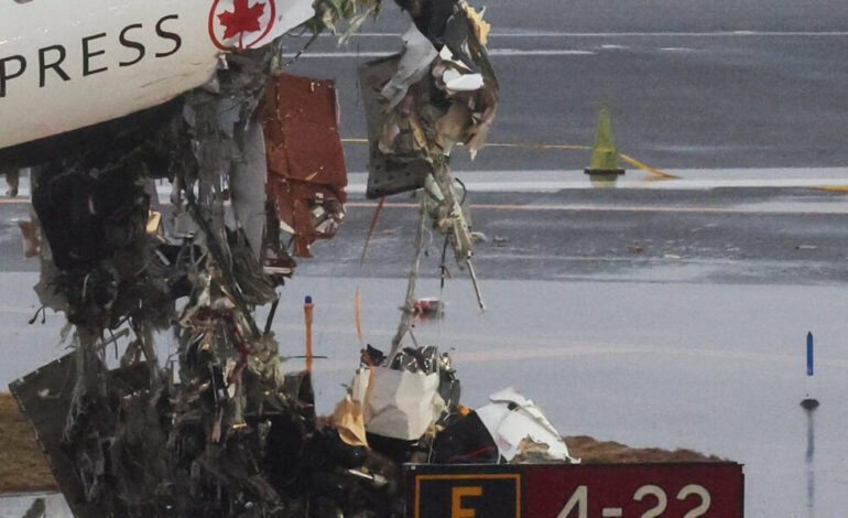 Lo que sabemos de la colisión del avión de Air Canada, que dejó dos pilotos muertos y decenas de heridos