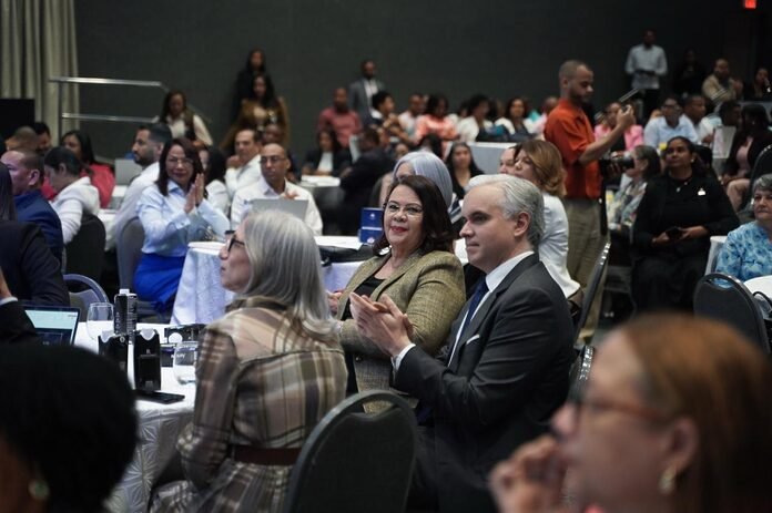 Luis Miguel De Camps fortalece la educación técnico-profesional para conectar la escuela con el empleo en alineación con Meta 2036