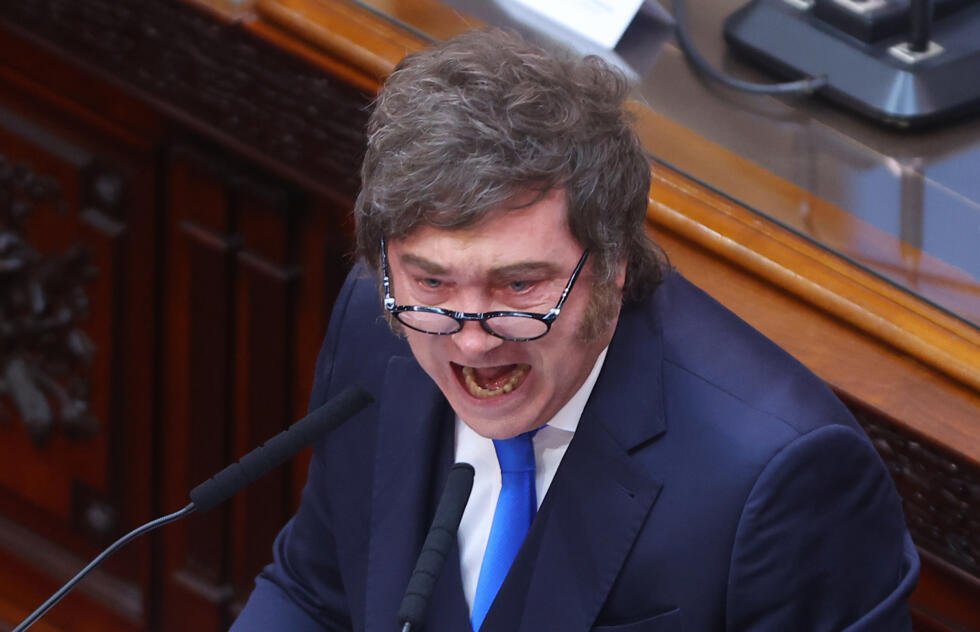 El presidente argentino, Javier Milei, habla durante su discurso al Congreso con motivo de la inauguración del nuevo periodo ordinario de sesiones, el 1 de marzo de 2026 en Buenos Aires