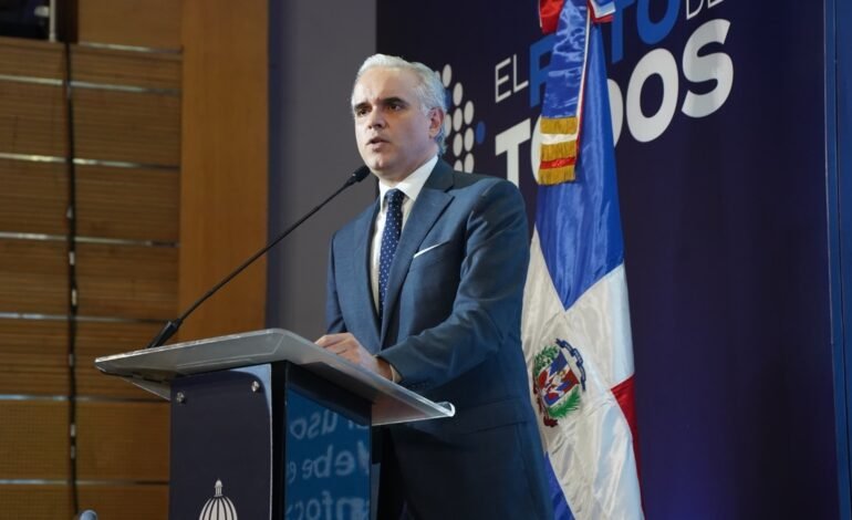 Ministro de Educación de RD participa en cumbre UNESCO