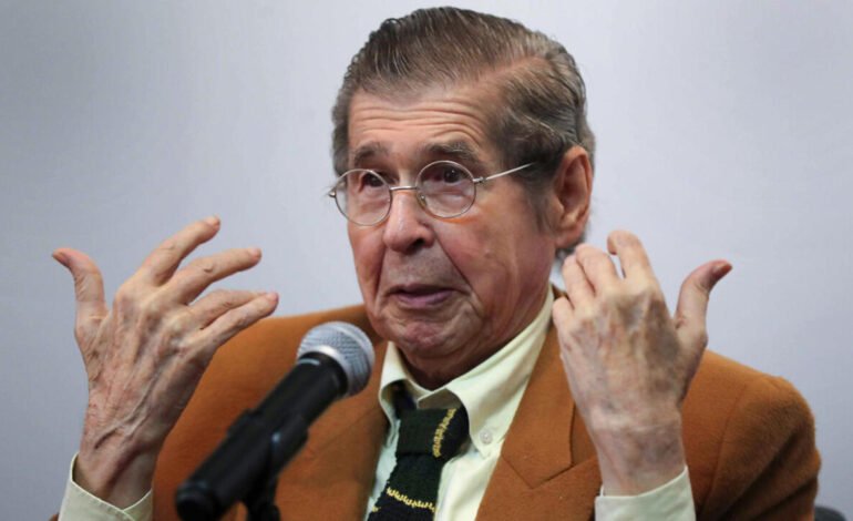 Muere el escritor peruano Alfredo Bryce Echenique a los 87 años