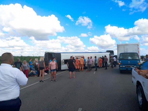 Mueren 5 en accidentes Autovía del Este y Circunvlación de Baní