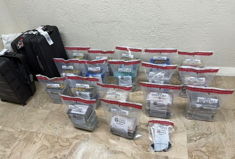 Ocupan 83 paquetes de cocaína en aeropuerto de Punta Cana