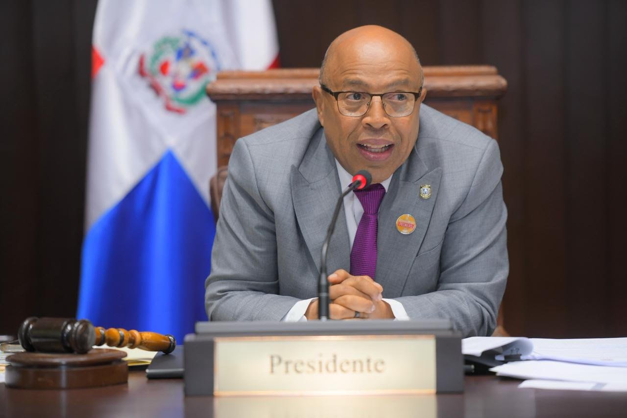 Pacheco reitera la Cámara de Diputados no tocará cesantía