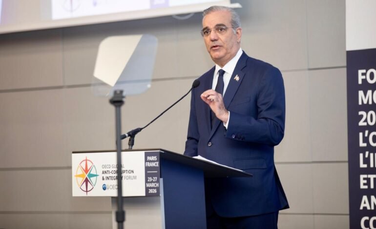 PARIS: Abinader dice integridad es eje fundamental su gobierno