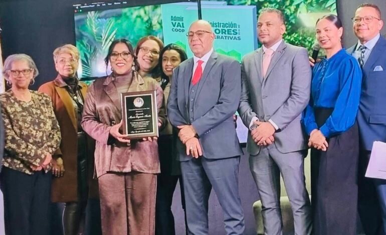 Presentan en NY un libro sobre administración de cooperativas