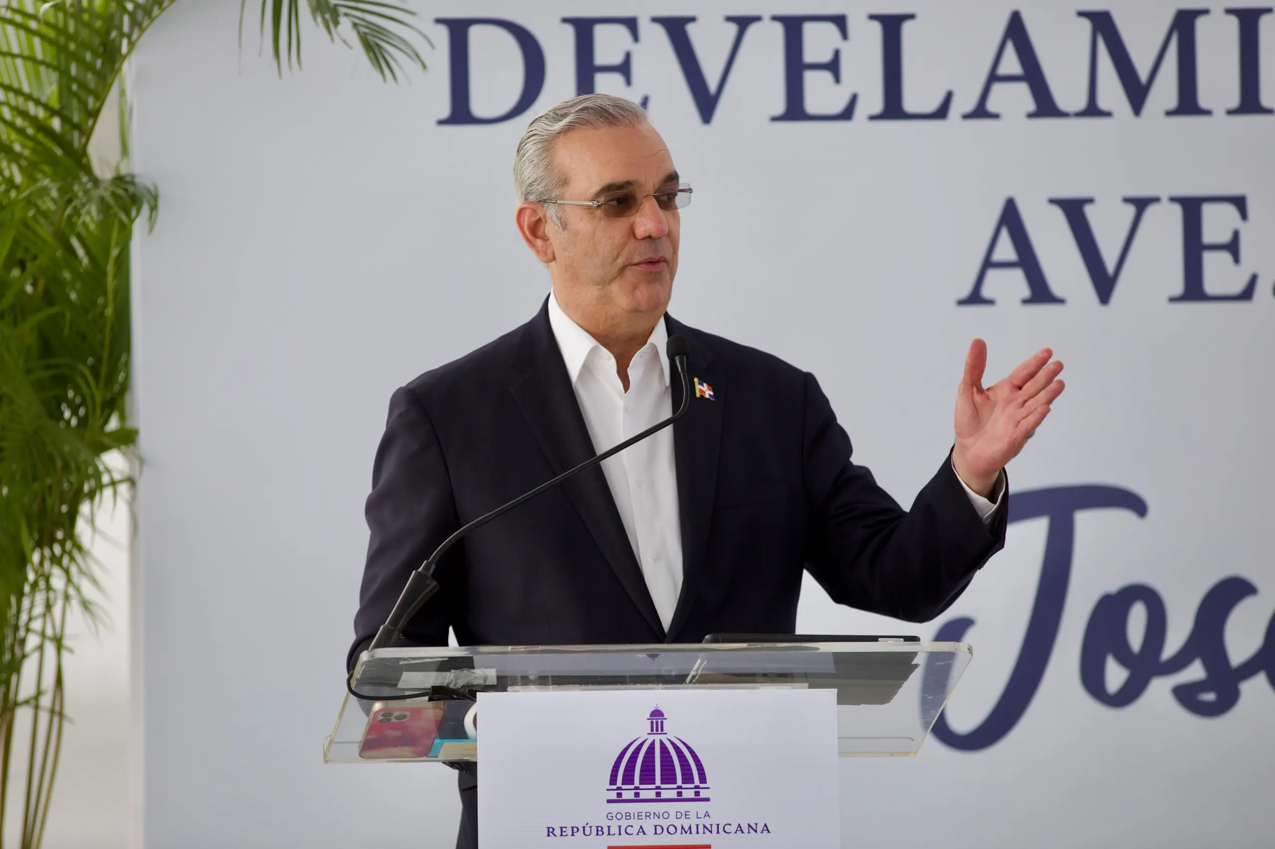 «LA BURLA DEL SIGLO: INAUGURAN NOMBRES CON PLANTA ELÉCTRICA MIENTRAS SDE SE PUDRE EN EL APAGÓN»