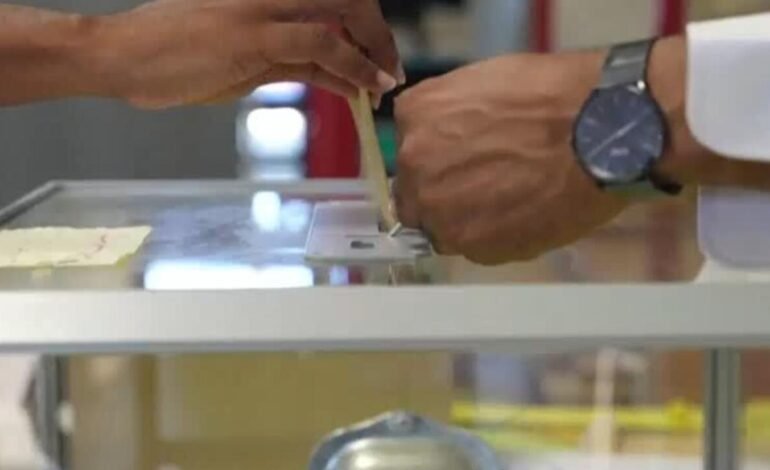 Primera vuelta de las municipales en Francia: avance de la ultraderecha y extrema izquierda