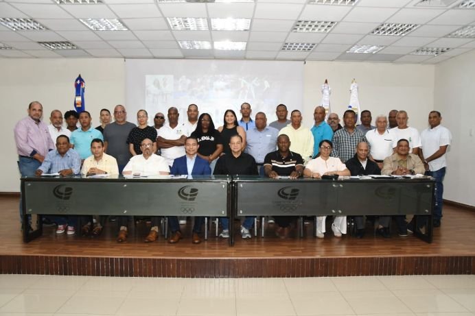 Proponen a Adalberto Escoto para nuevo Pabellón Taekwondo