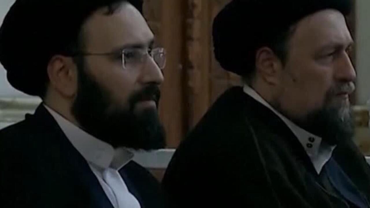 ¿Quiénes son los dos favoritos para asumir el cargo de ayatolá de Irán?