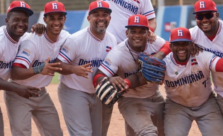 RD vence a Canadá y Cuba en Campeonato Panam de Softbol