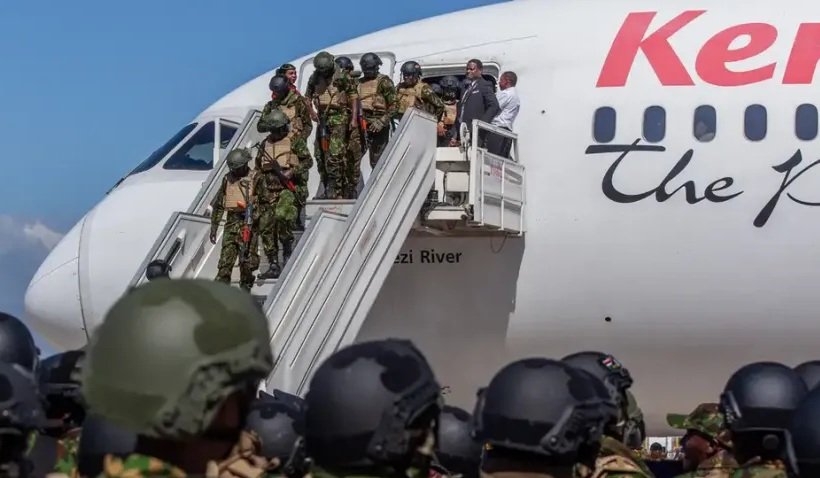 Regresan a Kenia 215 policías que estaban en misión en Haití