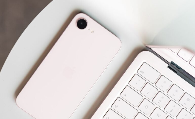 Reseña: Probamos el iPhone 17e, el teléfono más económico de Apple