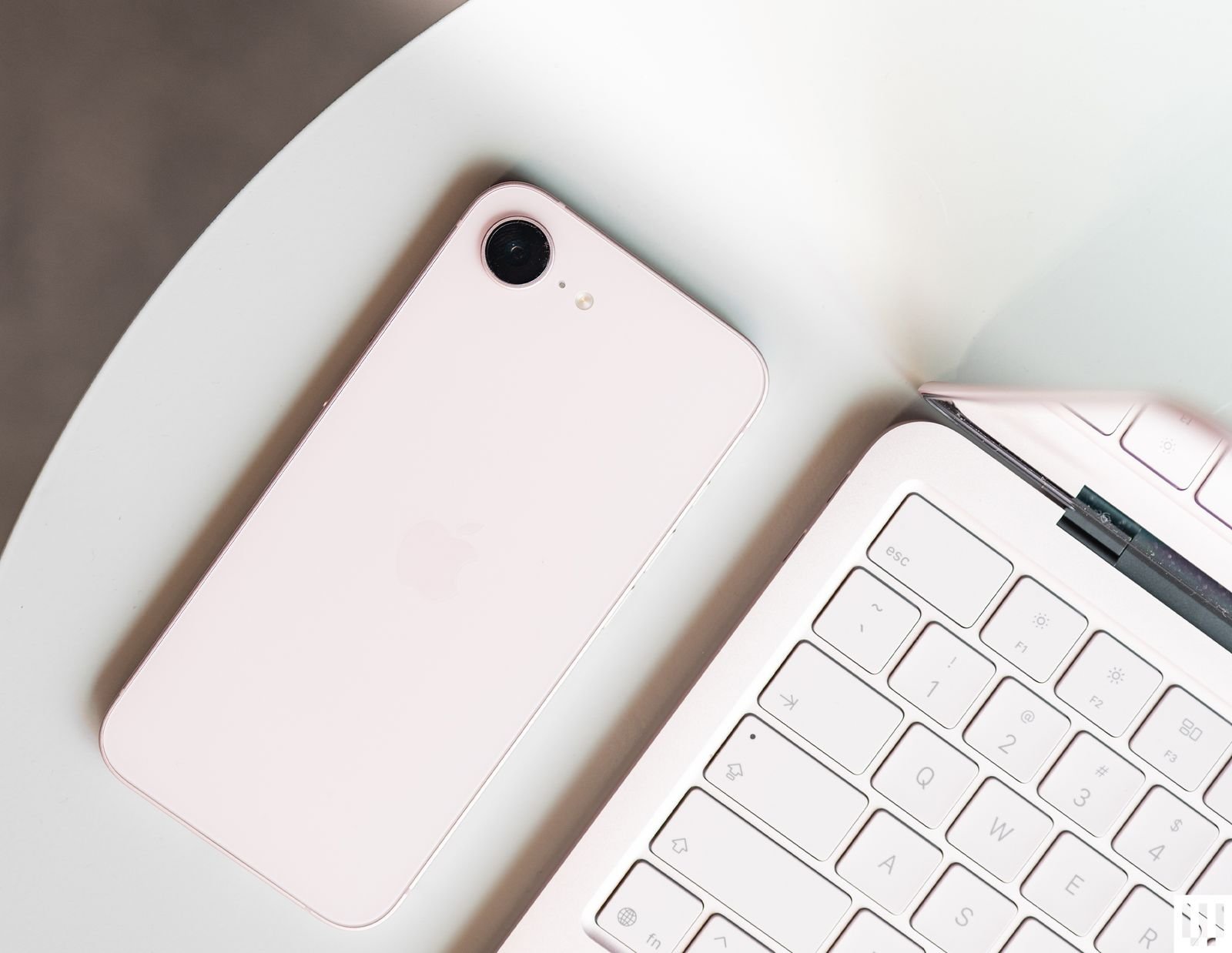 Reseña: Probamos el iPhone 17e, el teléfono más económico de Apple