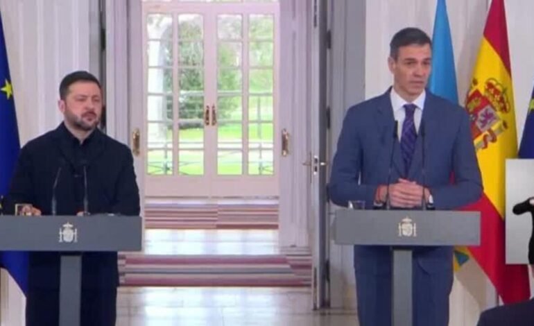 Sánchez y Zelenski firman acuerdos en materia de defensa