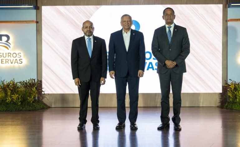 Seguros Reservas celebra su 24.o aniversario y reconoce a aliados destacados