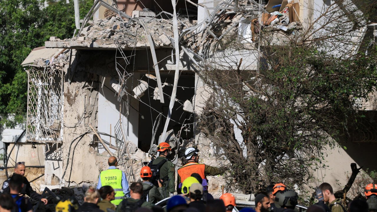 Seis muertos en Irán, reportan autoridades locales; seis heridos en Tel Aviv, según servicios de emergencia