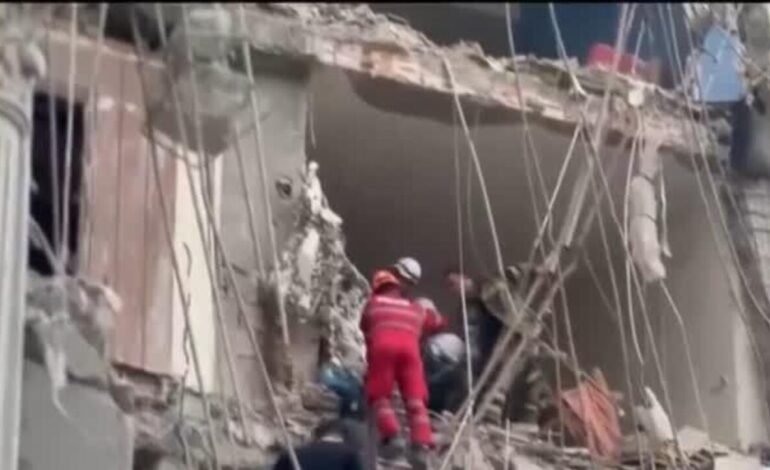 Trump aplaza ataques a plantas energéticas iraníes tras afirmar que hay diálogo en curso