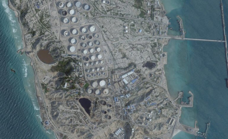 Trump sopesa envío de tropas para tomar isla de Kharg: ‘Axios’; asesinado el portavoz de Guardia Revolucionaria iraní