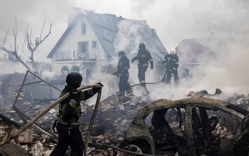 UCRANIA: Al menos 5 muertos en ataques rusos en Jersón