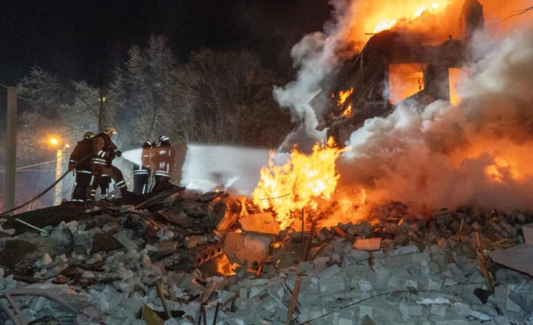 Ucrania: al menos siete muertos tras el impacto de un misil ruso en Járkiv