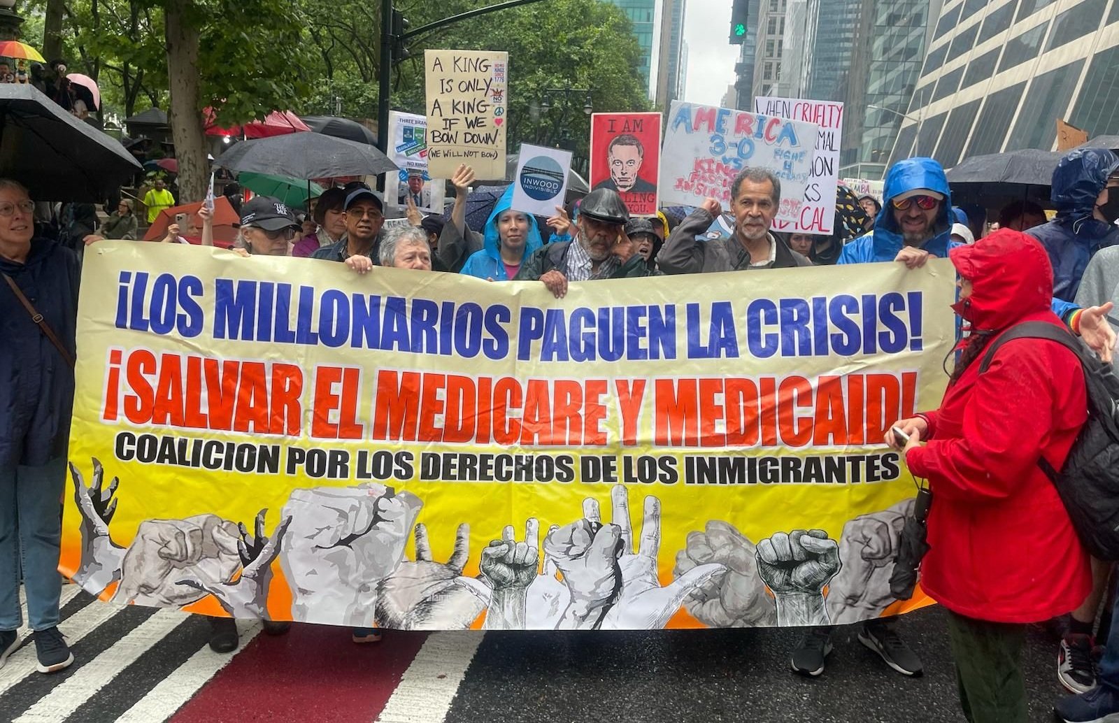 Un Día sin Reyes: Defender la democracia y condenar la guerra