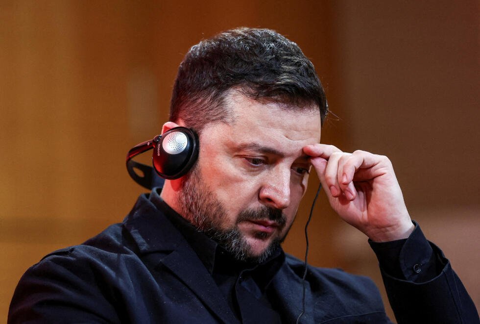 El presidente ucraniano Volodymyr Zelenskiy asiste a un panel en la universidad Sciences Po de París, el 13 de marzo de 2026.