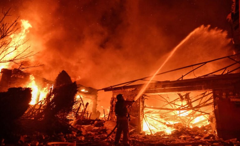 Una ola de ataques con drones, reaviva la incertidumbre sobre un alto el fuego entre Rusia y Ucrania