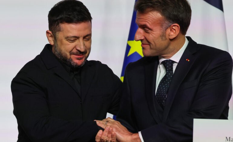 Zelenski se reúne con Macron en París en busca de aumentar la presión sobre Rusia