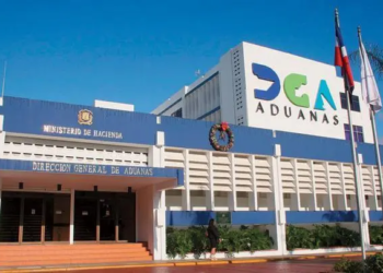 Aduanas incauta más de 426 mil dólares no declarados en la RD