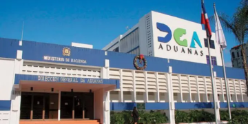 Aduanas incauta más de 426 mil dólares no declarados en la RD